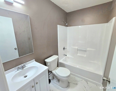 270 Bellevue Street - Photo Thumbnail 7