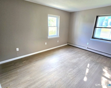 270 Bellevue Street - Photo Thumbnail 5