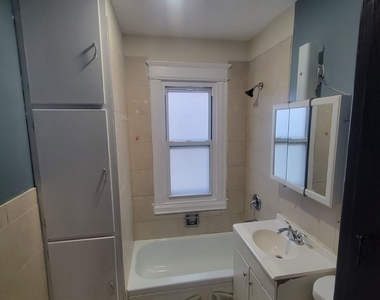73 Lounsbury Street - Photo Thumbnail 4