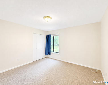 10 Woodsedge Drive - Photo Thumbnail 19