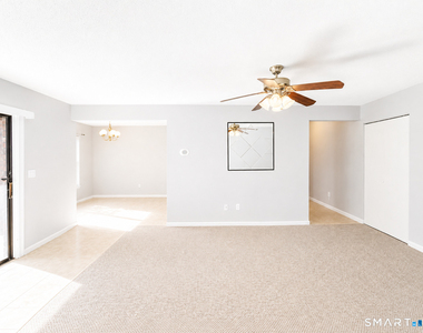 10 Woodsedge Drive - Photo Thumbnail 7