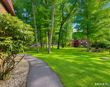 10 Woodsedge Drive - Photo Thumbnail 23