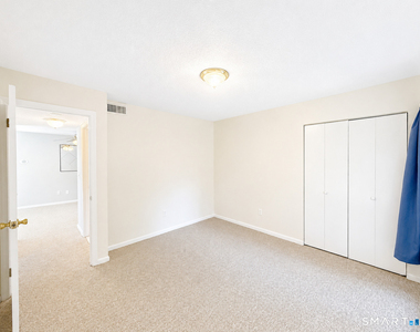 10 Woodsedge Drive - Photo Thumbnail 20