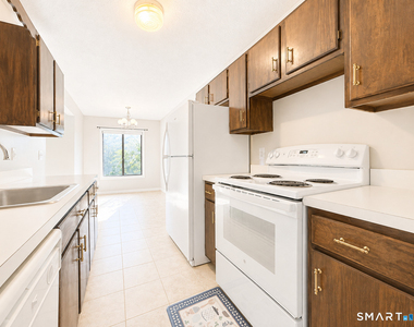 10 Woodsedge Drive - Photo Thumbnail 1