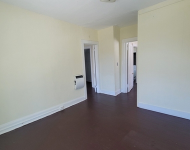 120 North Street - Photo Thumbnail 9