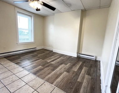 696 Main Street - Photo Thumbnail 6