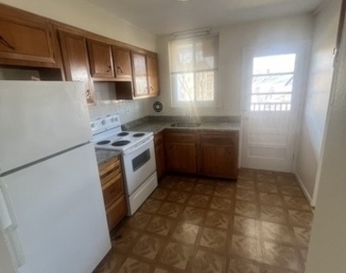 492 Fountain Street - Photo Thumbnail 1