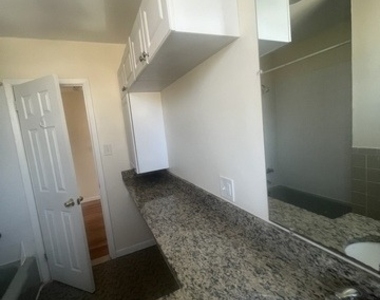 492 Fountain Street - Photo Thumbnail 5