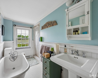 153 Middle Beach Road - Photo Thumbnail 22