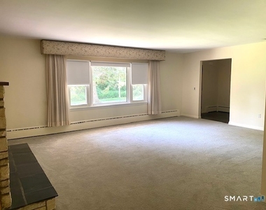 17 Pond Lane - Photo Thumbnail 5