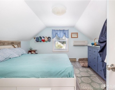 4 Elinor Road - Photo Thumbnail 11