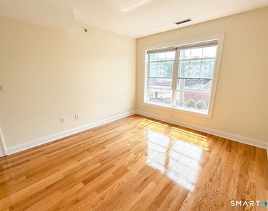 1707 Summer Street - Photo Thumbnail 9