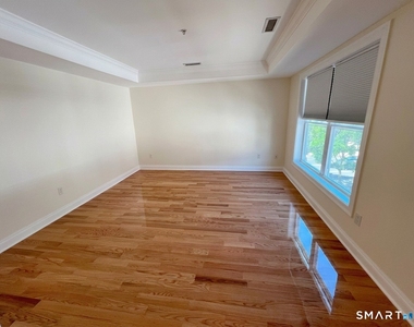 1707 Summer Street - Photo Thumbnail 6