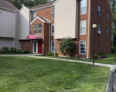 60 Heather Ridge - Photo Thumbnail 13