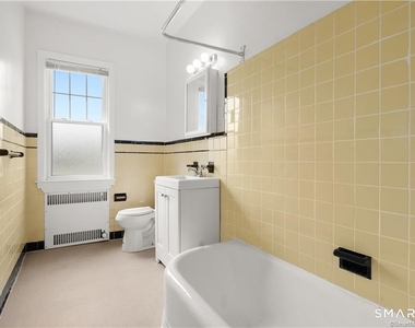 684 Farmington Avenue - Photo Thumbnail 23