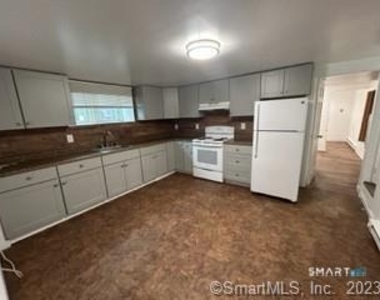 18 Knapp Street - Photo Thumbnail 1