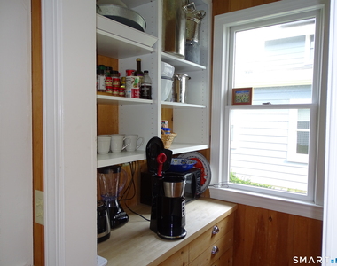 187 Linden Avenue - Photo Thumbnail 7