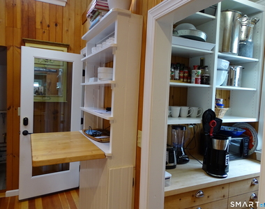 187 Linden Avenue - Photo Thumbnail 10