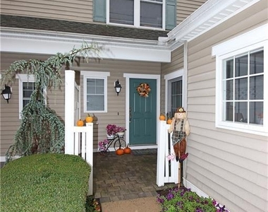 39 Ives Street - Photo Thumbnail 1