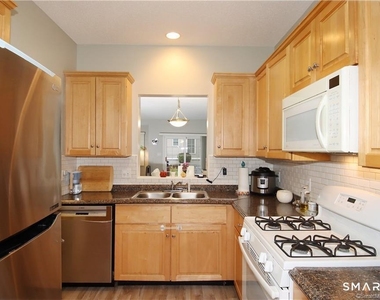 39 Ives Street - Photo Thumbnail 8