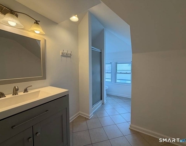 9 Forest Avenue - Photo Thumbnail 12