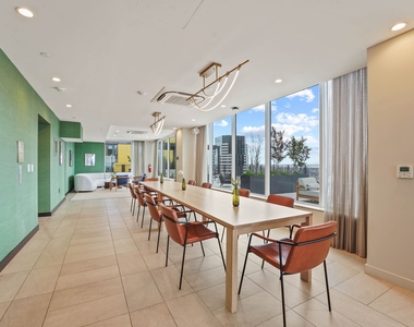 55 Broad Street - Photo Thumbnail 10