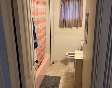 174 Syracuse Avenue - Photo Thumbnail 3