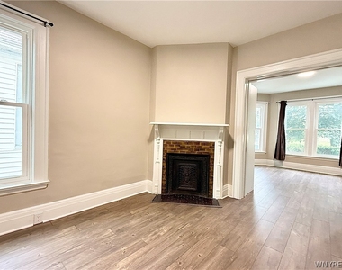 460 Rhode Island Street - Photo Thumbnail 3