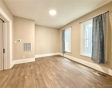 460 Rhode Island Street - Photo Thumbnail 5