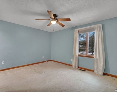 36 Altair Drive - Photo Thumbnail 16