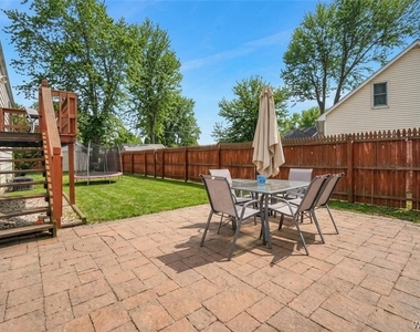 36 Altair Drive - Photo Thumbnail 38