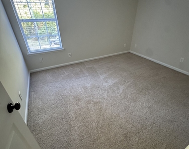 259 Jackson Street - Photo Thumbnail 7