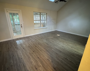 259 Jackson Street - Photo Thumbnail 13