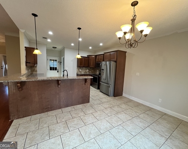 416 Hunts Landing Drive - Photo Thumbnail 9