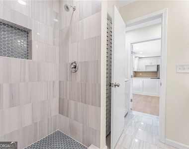 6371 Westbury Road - Photo Thumbnail 21
