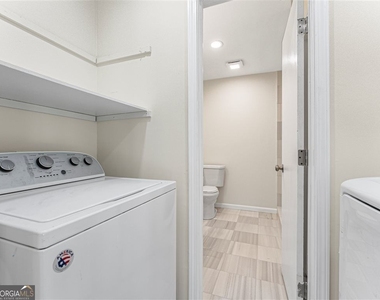 6371 Westbury Road - Photo Thumbnail 20