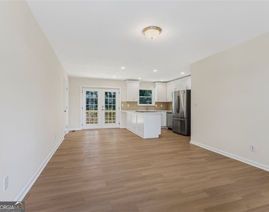 6371 Westbury Road - Photo Thumbnail 3
