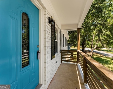 6371 Westbury Road - Photo Thumbnail 2