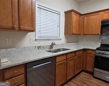 1693 Southgate Mill Drive Nw - Photo Thumbnail 5