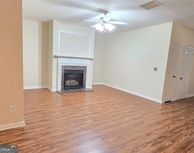 1693 Southgate Mill Drive Nw - Photo Thumbnail 3