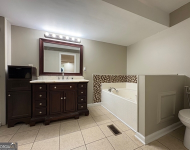 94 Harris Drive - Photo Thumbnail 7