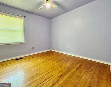 94 Harris Drive - Photo Thumbnail 9