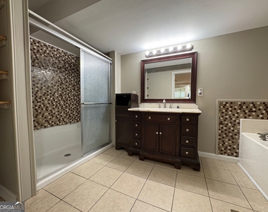 94 Harris Drive - Photo Thumbnail 8