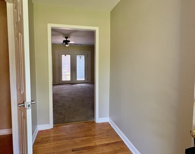 94 Harris Drive - Photo Thumbnail 1