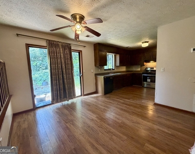5185 Paisley Court Nw - Photo Thumbnail 2