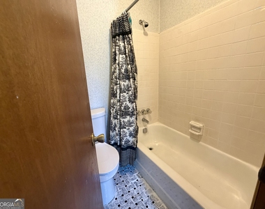 5185 Paisley Court Nw - Photo Thumbnail 4