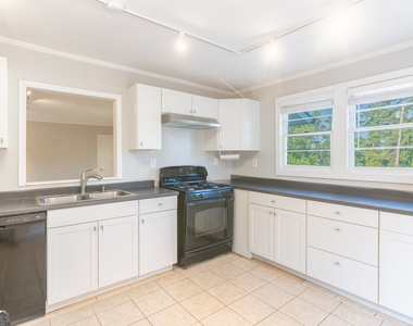 2290 Pinetree Lane Ne - Photo Thumbnail 18
