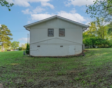 2290 Pinetree Lane Ne - Photo Thumbnail 8
