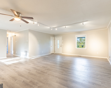 2290 Pinetree Lane Ne - Photo Thumbnail 13