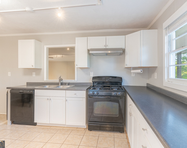 2290 Pinetree Lane Ne - Photo Thumbnail 19